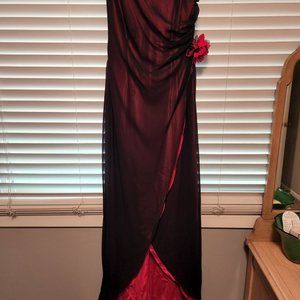 Niki evening gown Size 14